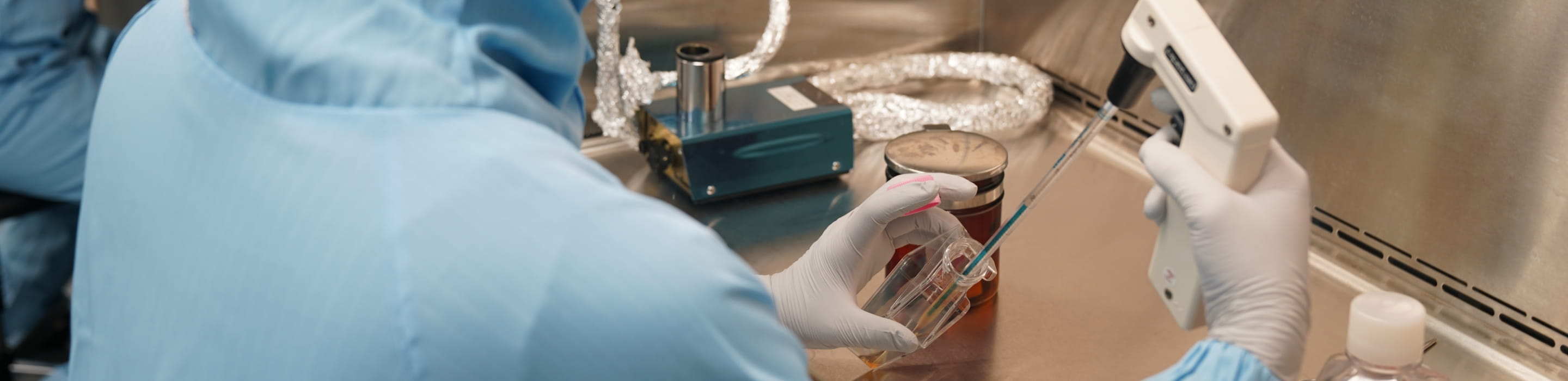 再生医療のメインビジュアル（医進会）